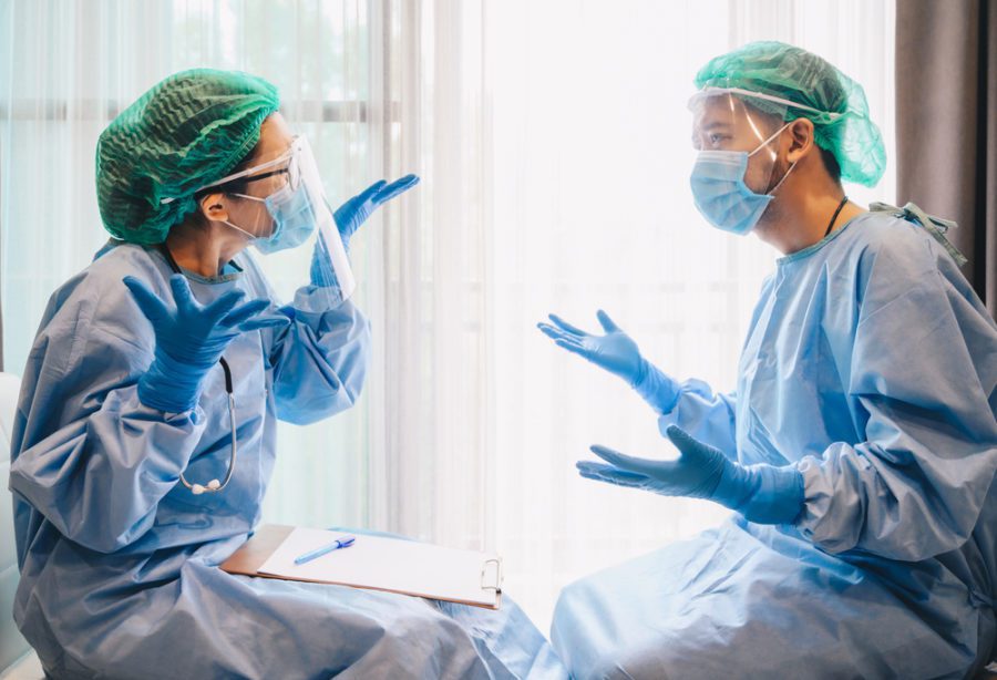 Maine travel nurses in the operating room