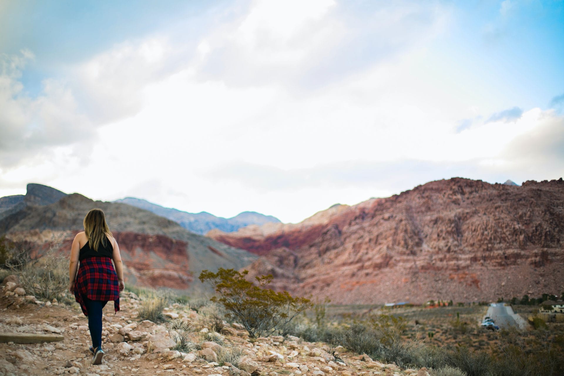 travel nurse hiking in Nevada